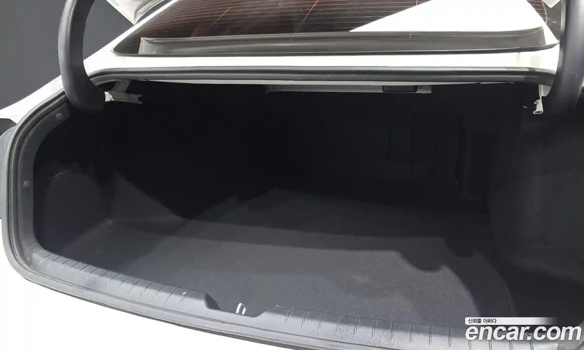 Hyundai Sonata 2022 2.0 Автомат в Москве № 518867, фото 20