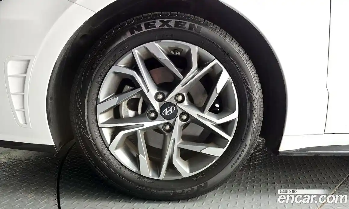 Hyundai Sonata 2022 2.0 Автомат в Москве № 518867, фото 5