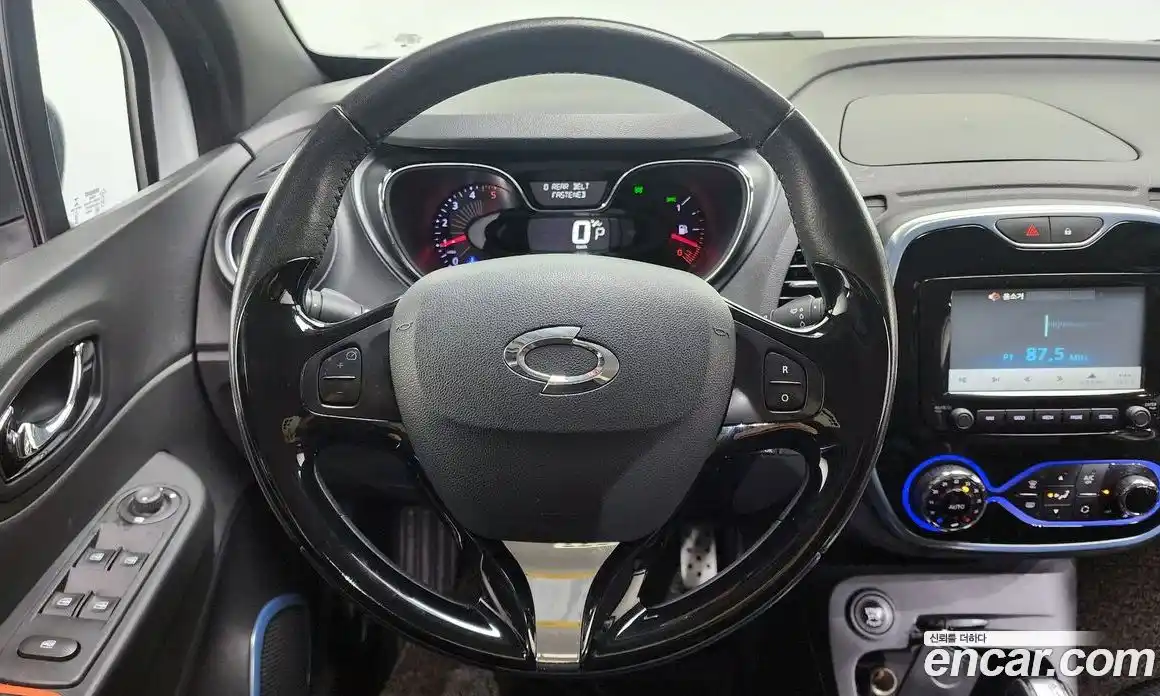 Renault QM3 2017 1.5 Автомат в Москве № 521728, фото 15