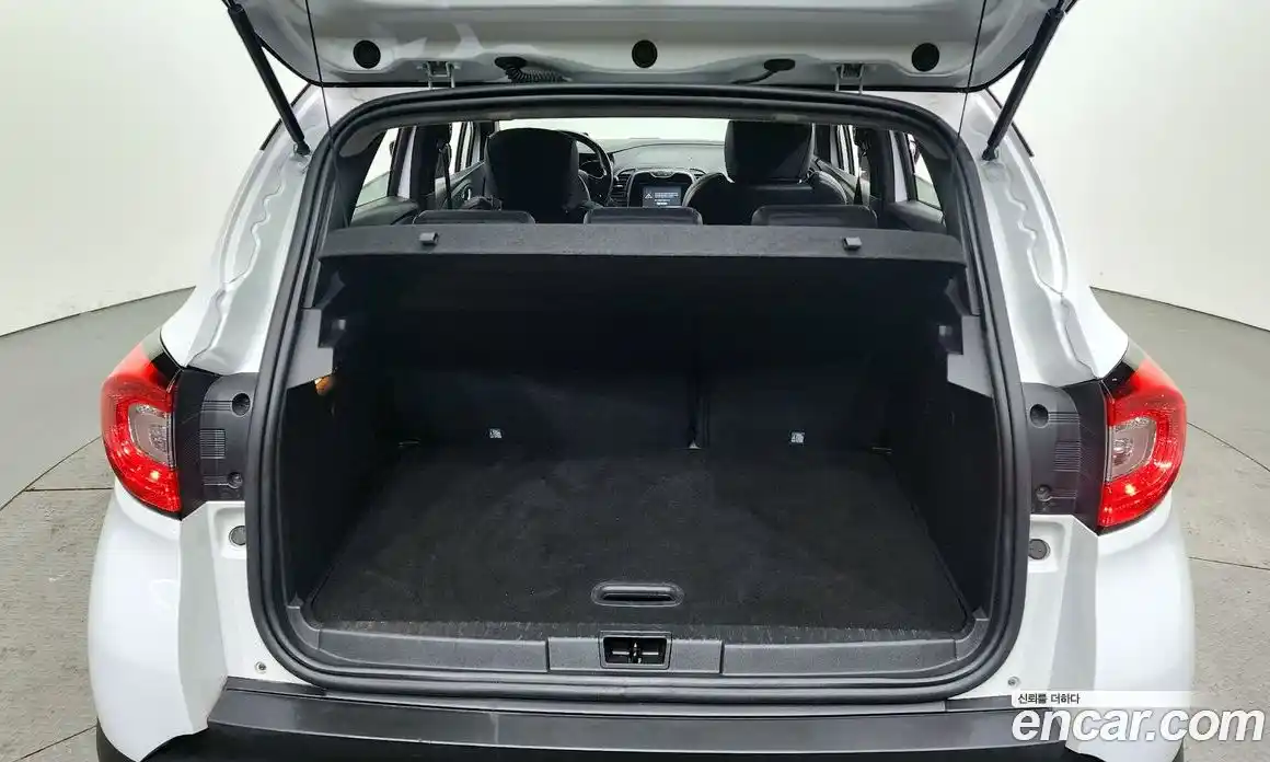 Renault QM3 2017 1.5 Автомат в Москве № 521728, фото 20