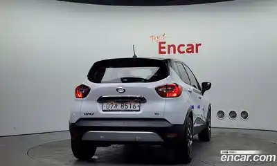 Renault QM3 2017 1.5 Автомат в Москве № 521728, миниатюра 4