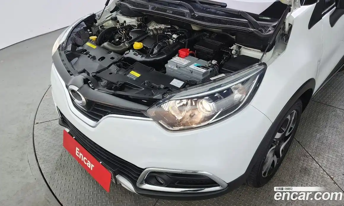 Renault QM3 2017 1.5 Автомат в Москве № 521728, фото 6