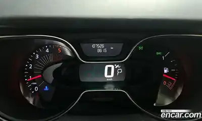 Renault QM3 2017 1.5 Автомат в Москве № 521728, миниатюра 8