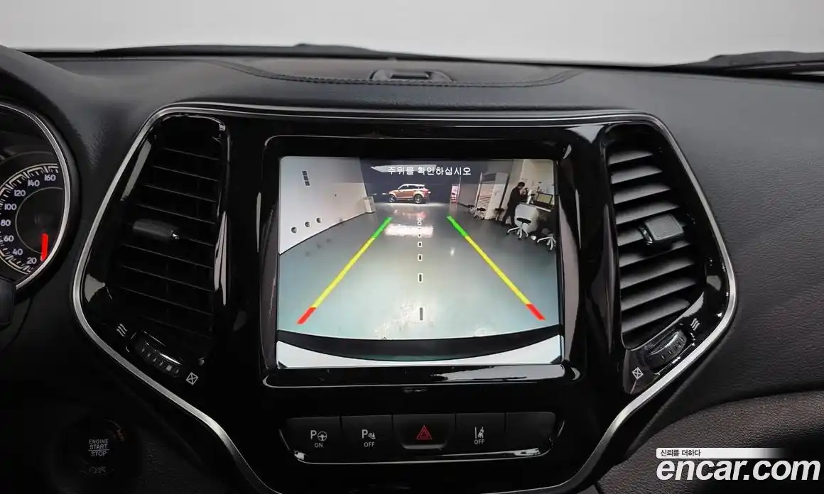 Jeep Cherokee 2021 2.4 Автомат в Москве № 522165, фото 14