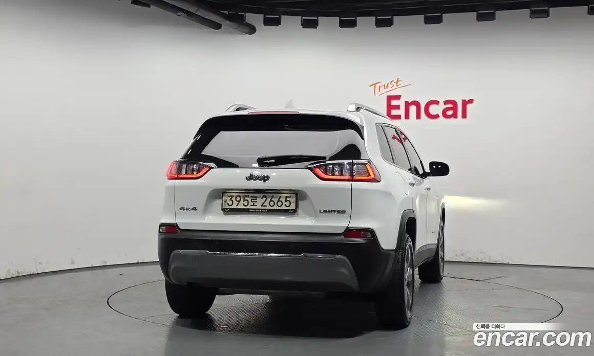 Jeep Cherokee 2021 2.4 Автомат в Москве № 522165, фото 4