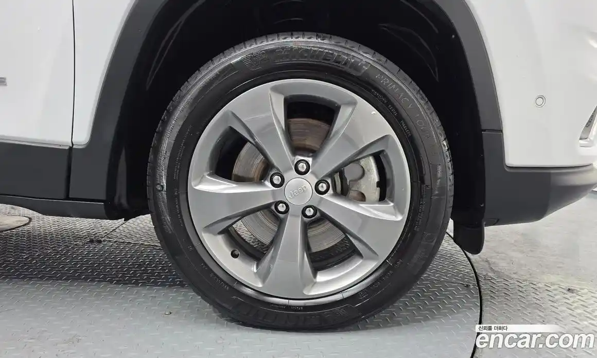 Jeep Cherokee 2021 2.4 Автомат в Москве № 522165, фото 5