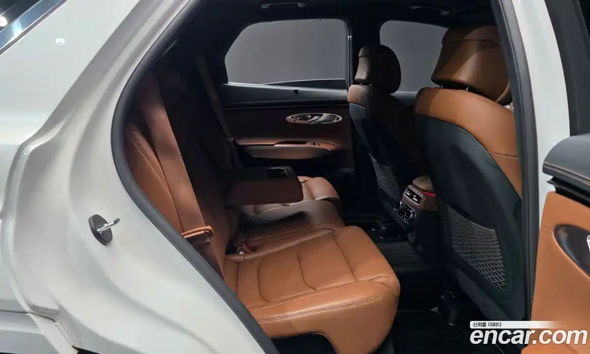 Genesis GV70 2024 2.5 Автомат в Москве № 523345, фото 12