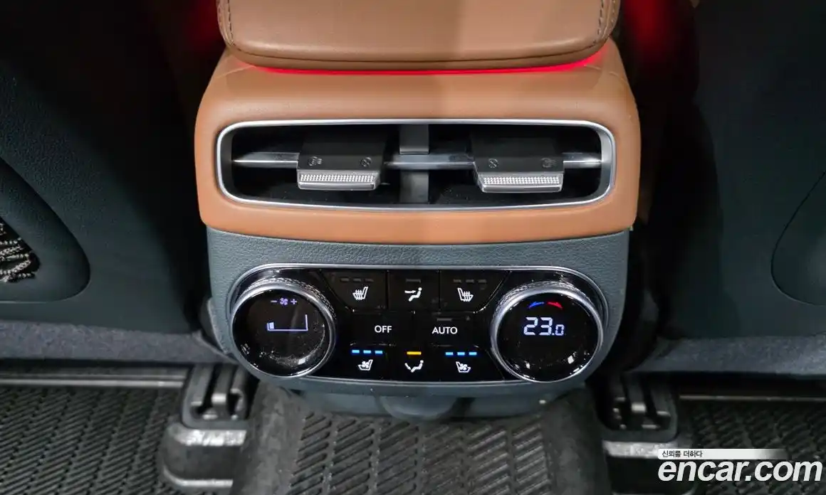 Genesis GV70 2024 2.5 Автомат в Москве № 523345, фото 19