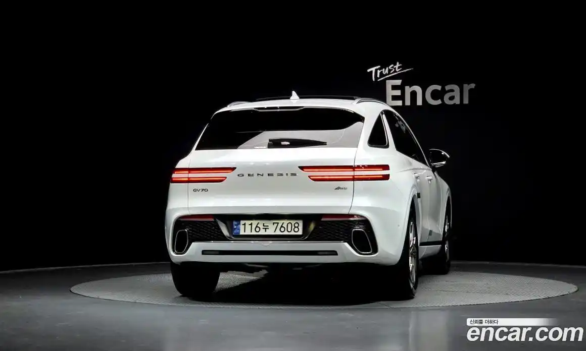 Genesis GV70 2024 2.5 Автомат в Москве № 523345, фото 4