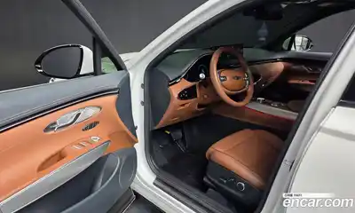 Genesis GV70 2024 2.5 Автомат в Москве № 523345, миниатюра 10