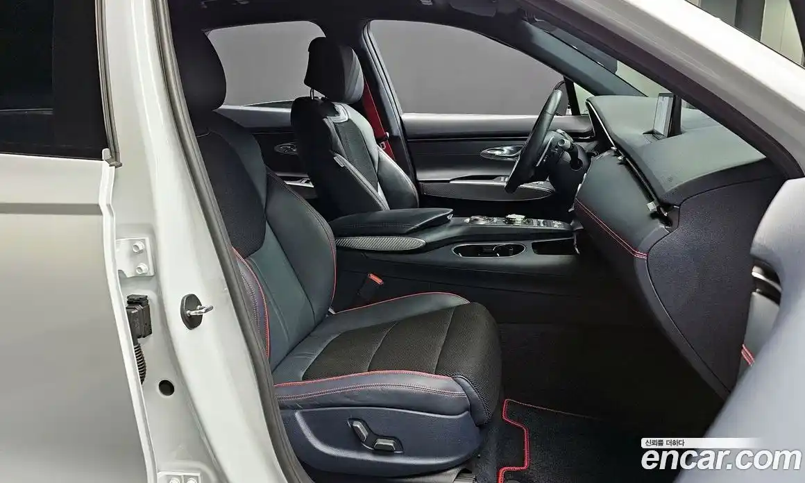 Genesis GV70 2021 2.5 Автомат в Москве № 523706, фото 10