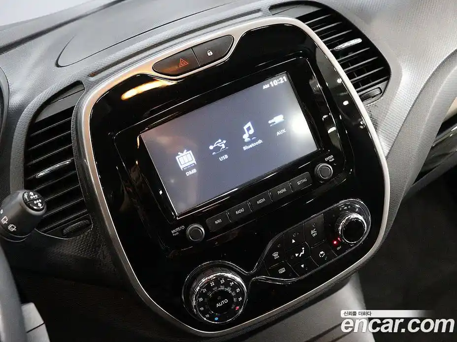 Renault QM3 2015 1.5 Автомат в Москве № 524596, фото 14