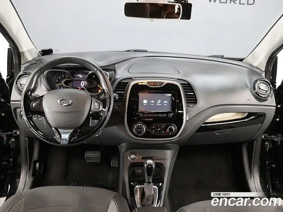 Renault QM3 2015 1.5 Автомат в Москве № 524596, фото 7