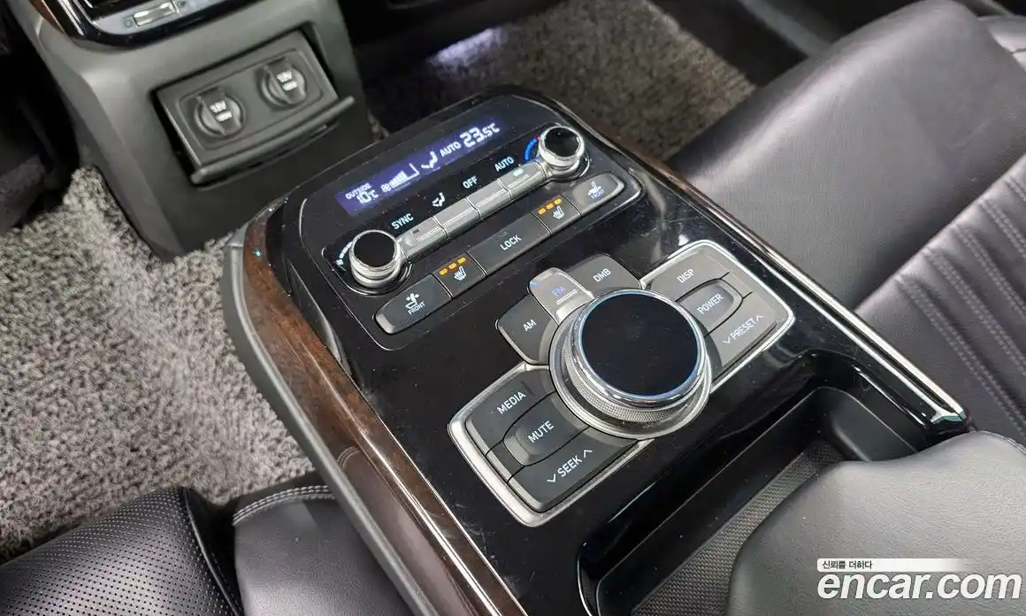 Genesis EQ900 2016 3.8 Автомат в Москве № 524835, фото 18