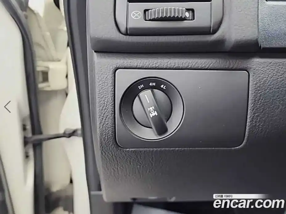 SsangYong Rexton 2012 2.0 Автомат в Москве № 526371, фото 18