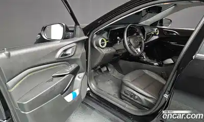 Chevrolet Trax 2025 1.2 Автомат в Москве № 527444, миниатюра 10