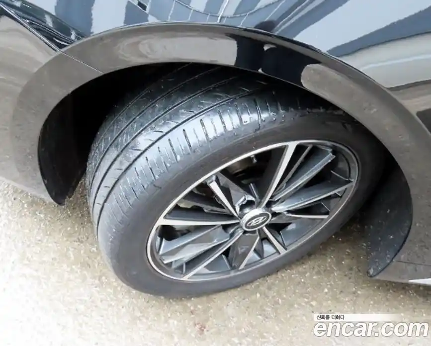 Hyundai Grandeur 2023 2.5 Автомат в Москве № 529980, фото 5