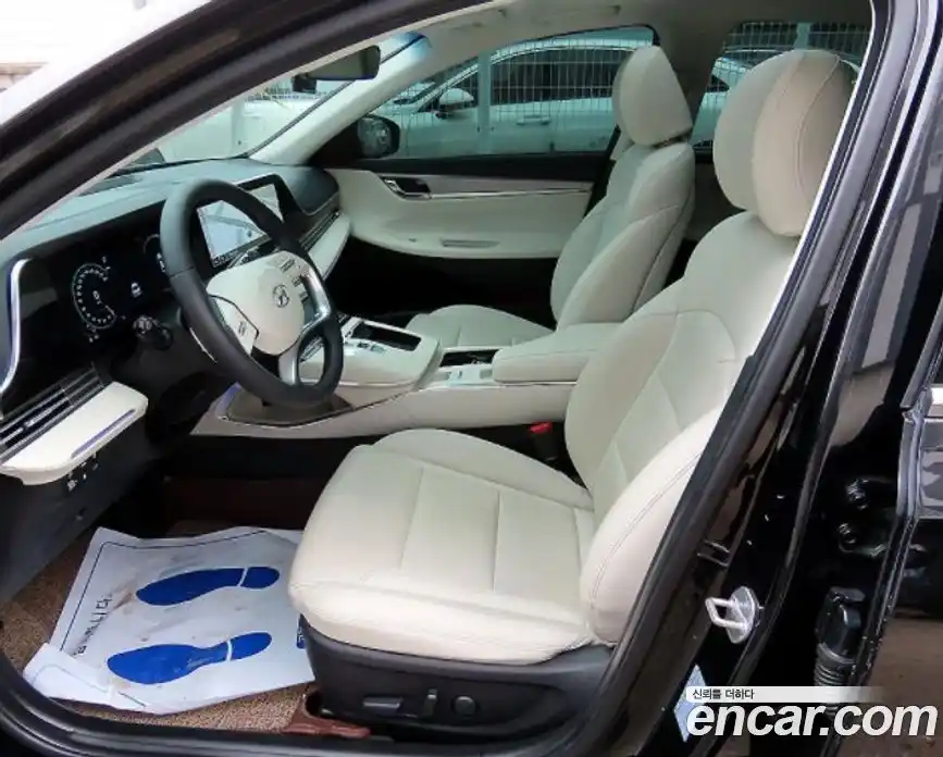 Hyundai Grandeur 2023 2.5 Автомат в Москве № 529980, фото 10