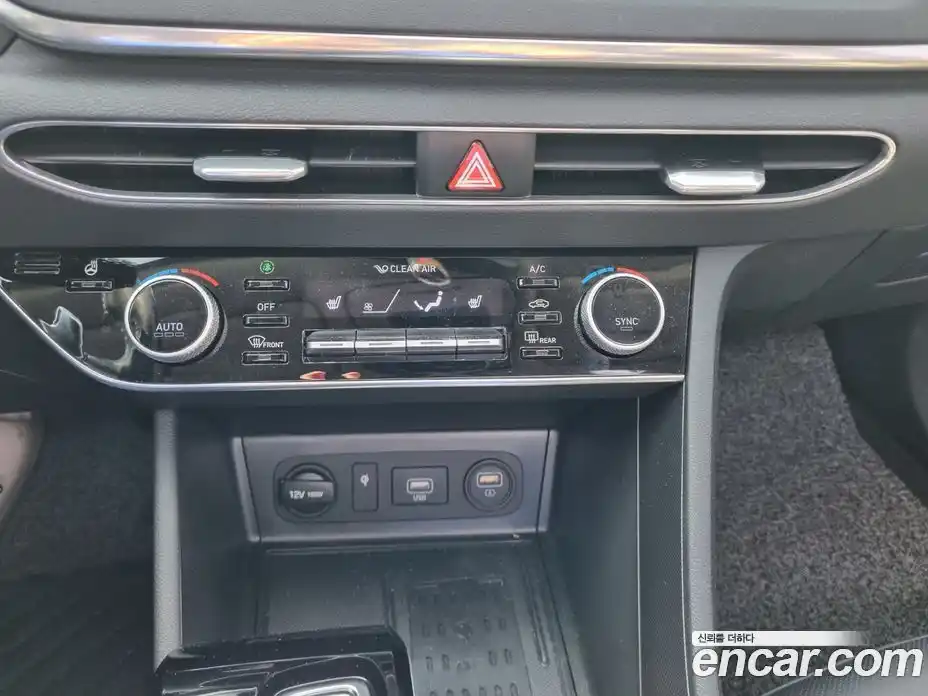 Hyundai Sonata 2020 2.0 Автомат в Москве № 531074, фото 10