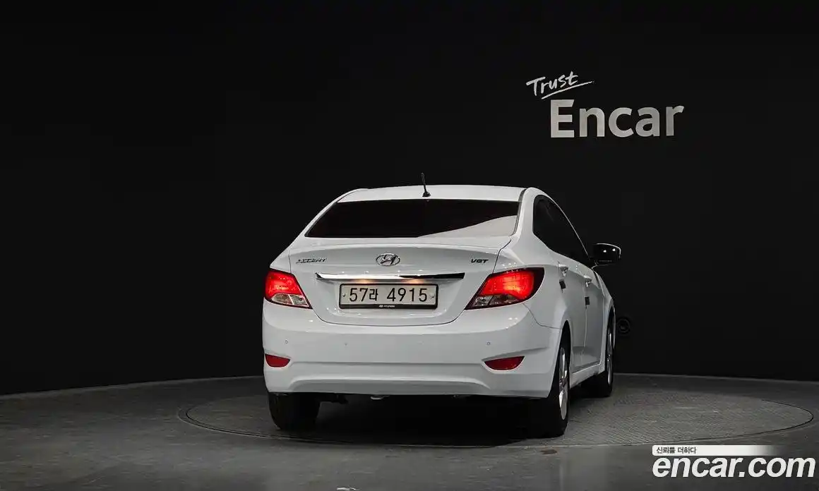 Hyundai Accent 2017 1.6 Автомат в Москве № 531239, фото 4