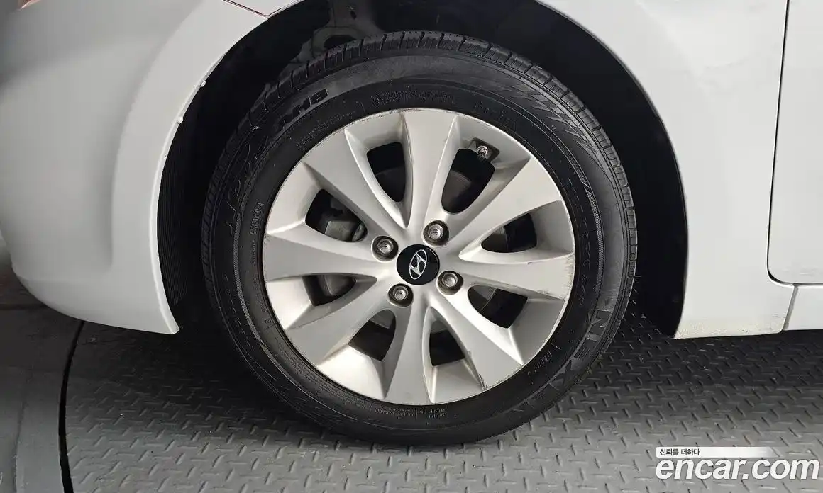 Hyundai Accent 2017 1.6 Автомат в Москве № 531239, фото 5