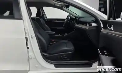 Kia K5 2020 2.0 Автомат в Москве № 532349, миниатюра 9