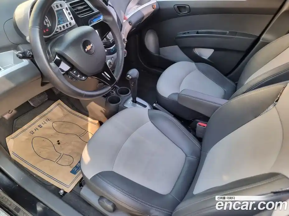 Chevrolet Spark 2012 1.0 Автомат в Москве № 533092, фото 7