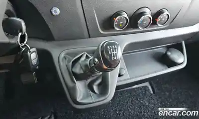 Renault Master 2021 2.3 Механическая в Москве № 533618, миниатюра 9