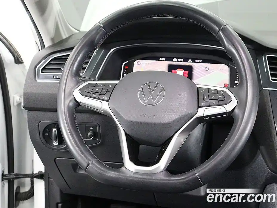 Volkswagen Tiguan 2023 2.0 Автомат в Москве № 533976, фото 14