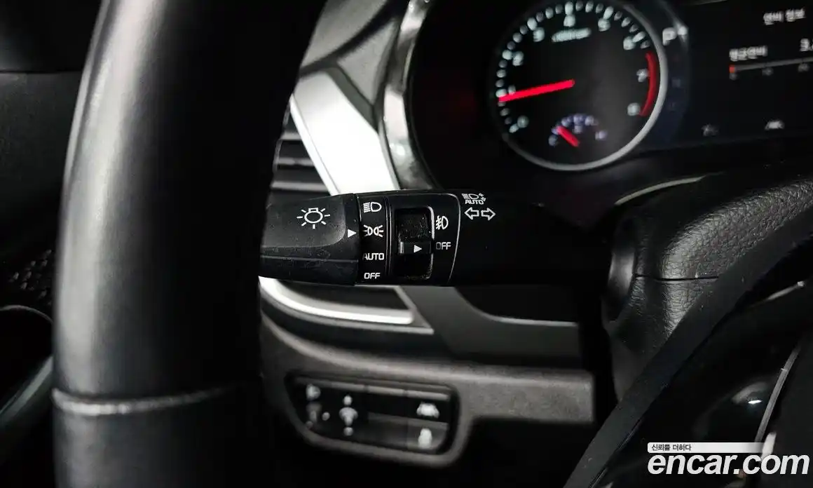 Kia Seltos 2023 1.6 Автомат в Москве № 534892, фото 18