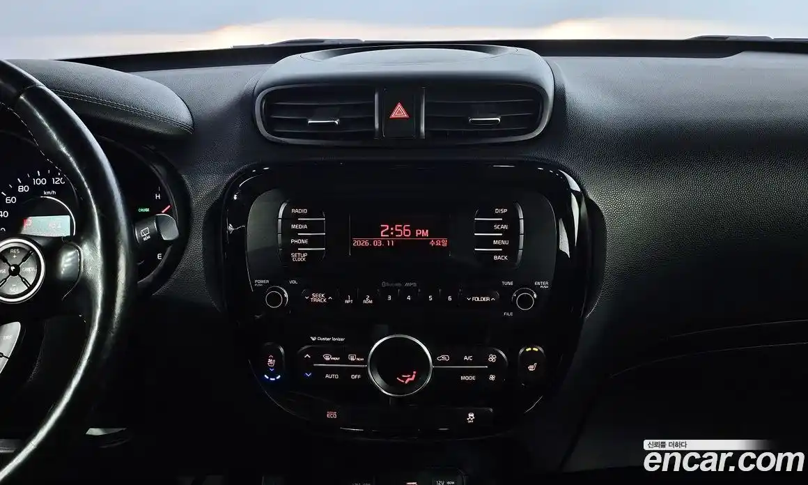 Kia Soul 2016 1.6 Автомат в Москве № 535021, фото 15