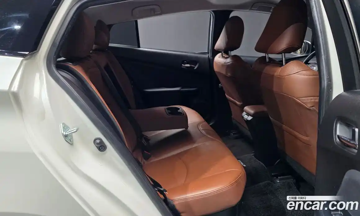 Toyota Prius 2019 1.8 Автомат в Москве № 536341, фото 11