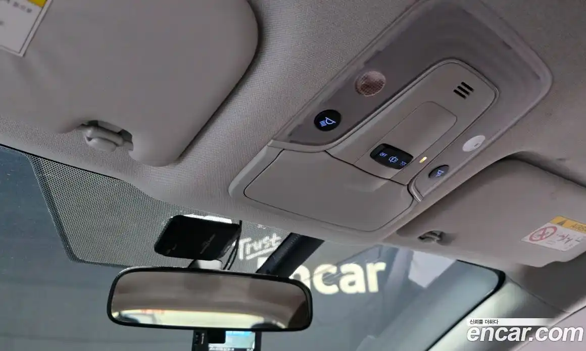 Toyota Prius 2019 1.8 Автомат в Москве № 536341, фото 17