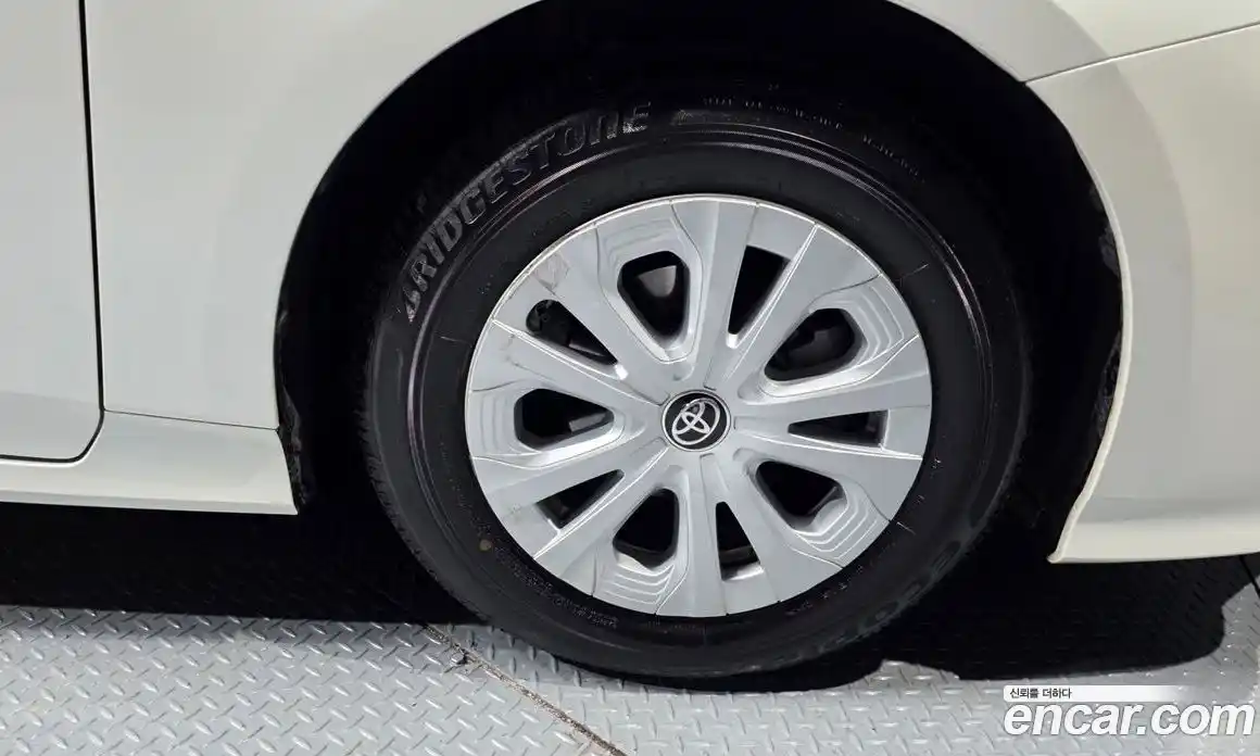 Toyota Prius 2019 1.8 Автомат в Москве № 536341, фото 4