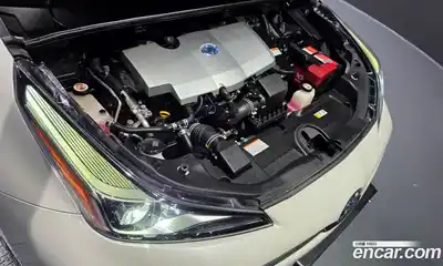 Toyota Prius 2019 1.8 Автомат в Москве № 536341, миниатюра 5