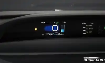 Toyota Prius 2019 1.8 Автомат в Москве № 536341, миниатюра 7