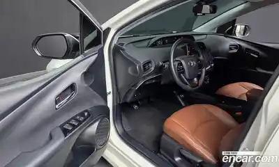 Toyota Prius 2019 1.8 Автомат в Москве № 536341, миниатюра 9