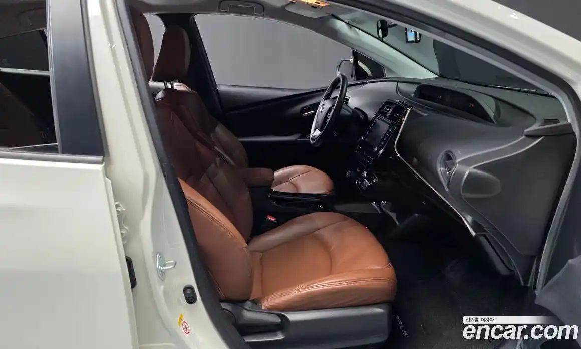 Toyota Prius 2019 1.8 Автомат в Москве № 536341, фото 10