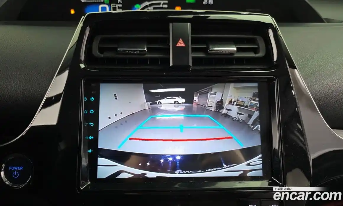 Toyota Prius 2019 1.8 Автомат в Москве № 536502, фото 14