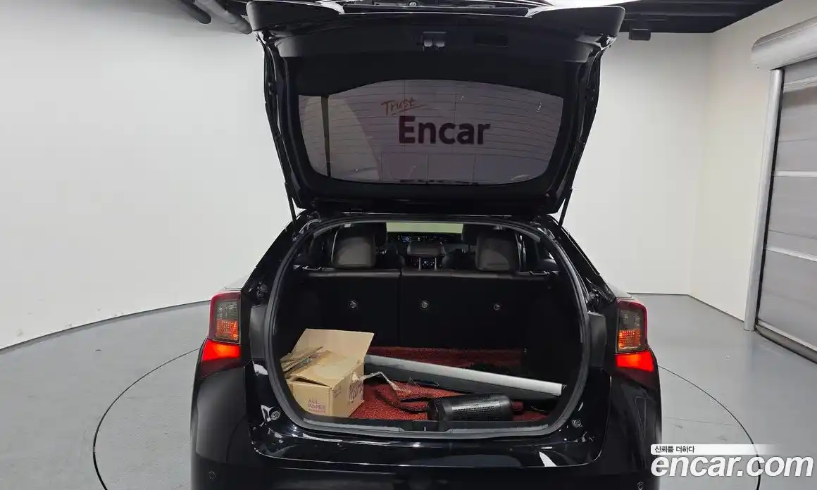 Toyota Prius 2019 1.8 Автомат в Москве № 536502, фото 20