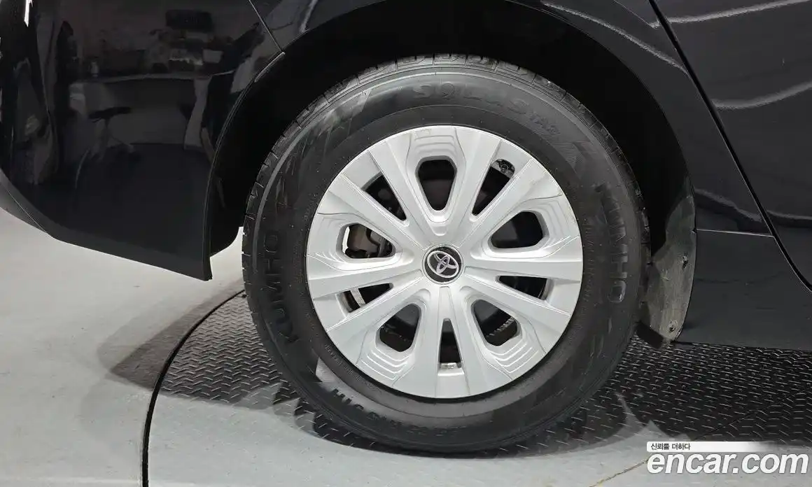 Toyota Prius 2019 1.8 Автомат в Москве № 536502, фото 5