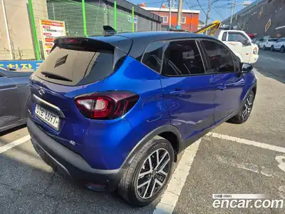 Renault QM3 2018 1.5 Автомат в Москве № 536890, миниатюра 4