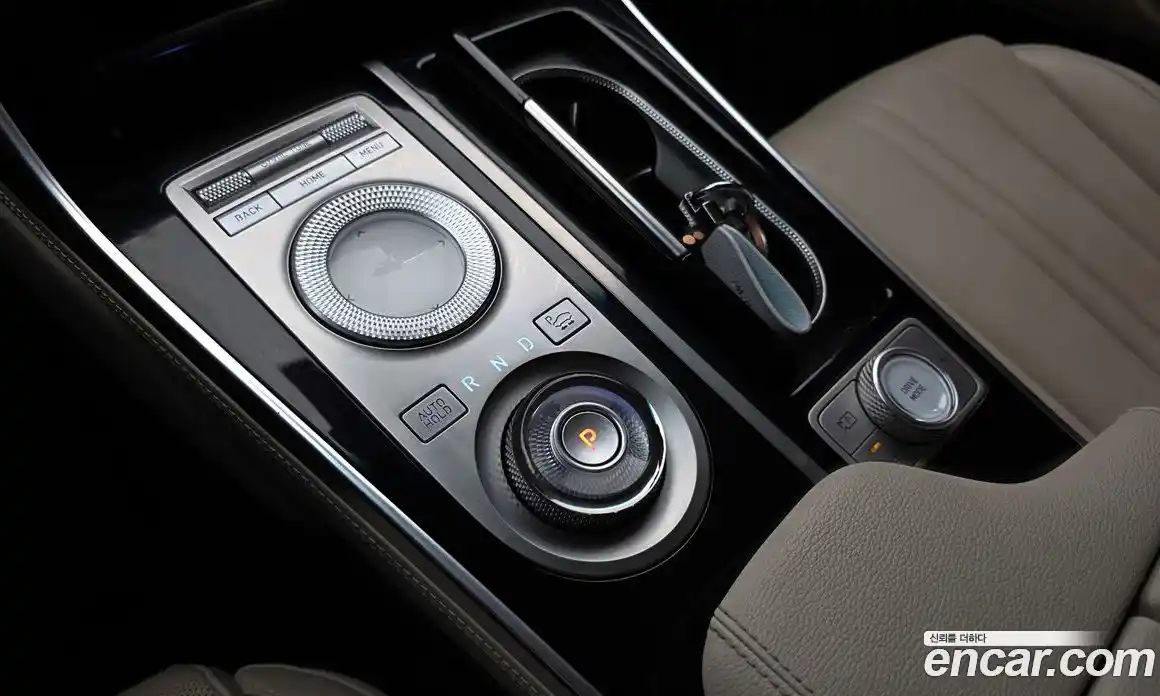 Genesis GV80 2020 2.5 Автомат в Москве № 537445, фото 9