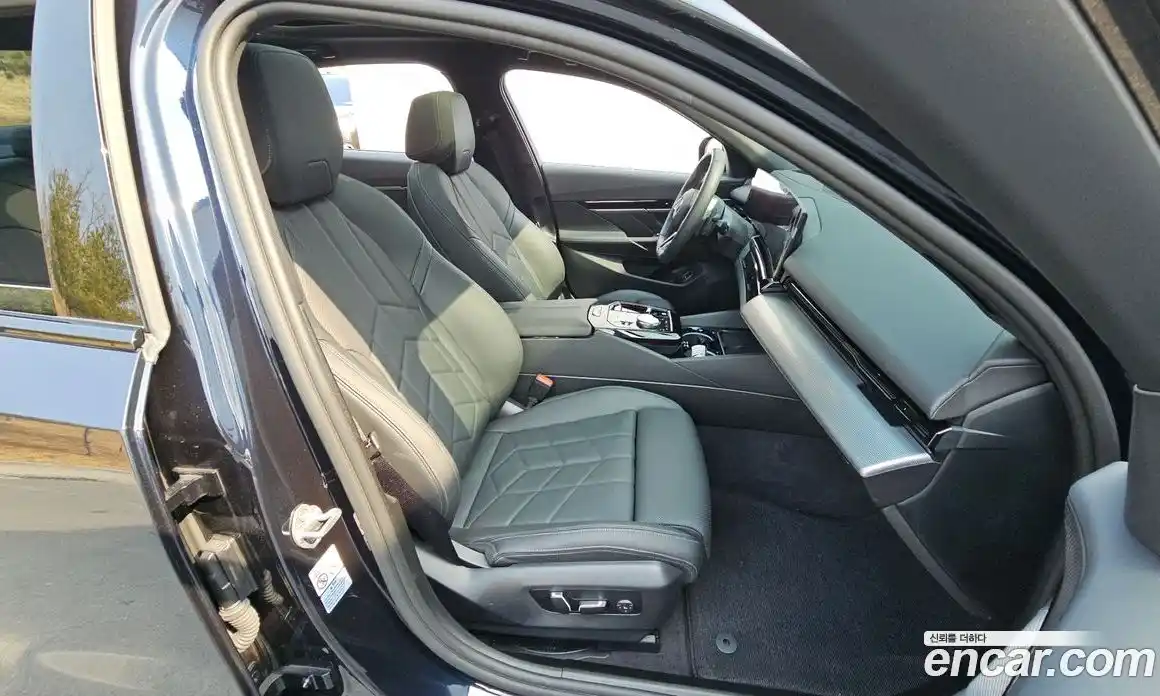 BMW 5-Series 2024 2.0 Автомат в Москве № 537975, фото 11