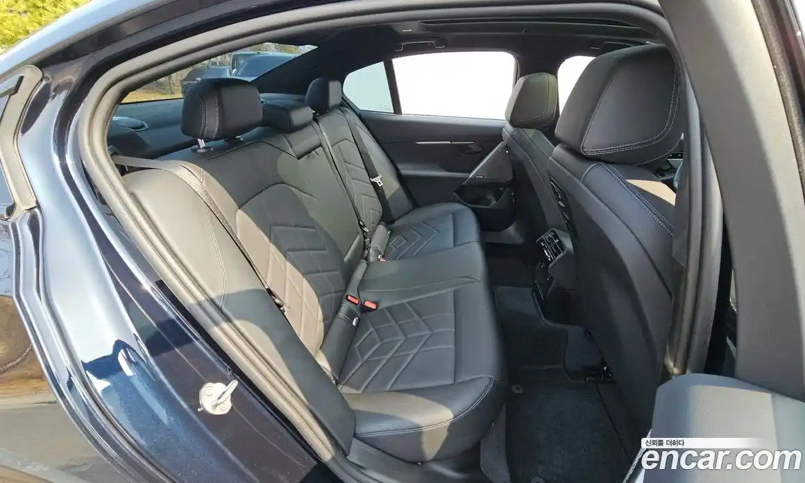 BMW 5-Series 2024 2.0 Автомат в Москве № 537975, фото 12