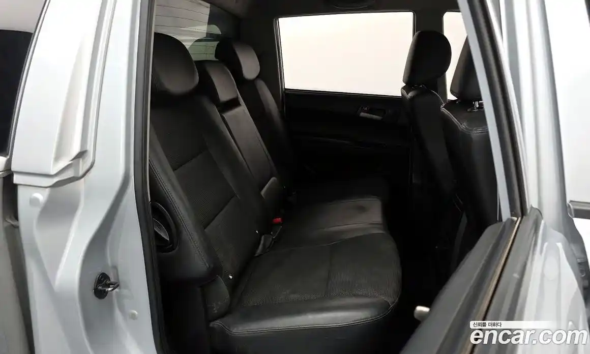 SsangYong Korando 2014 2.0 Механическая в Москве № 539198, фото 12