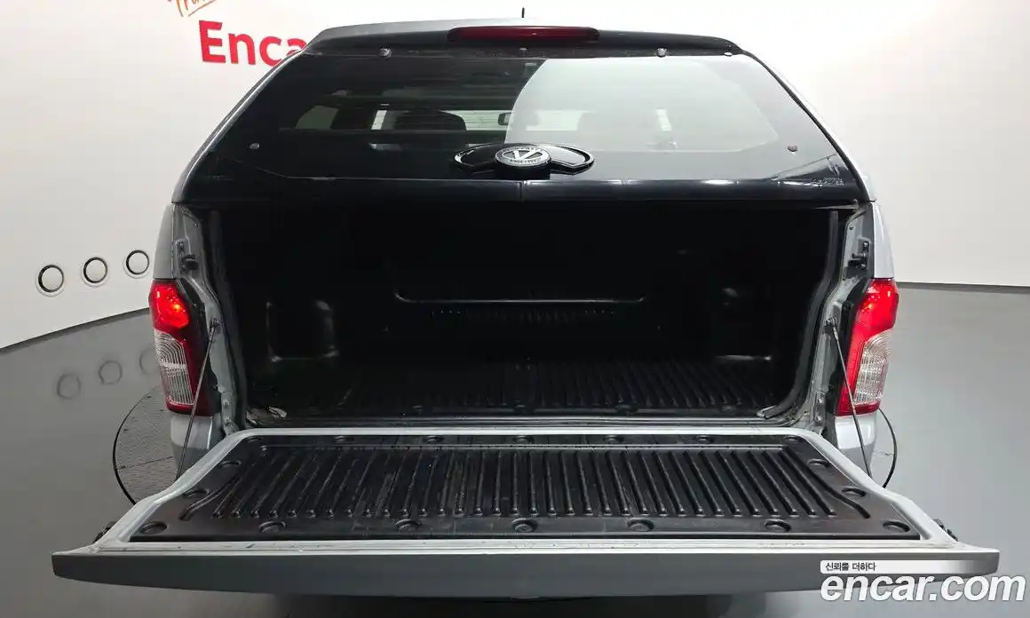 SsangYong Korando 2014 2.0 Механическая в Москве № 539198, фото 20