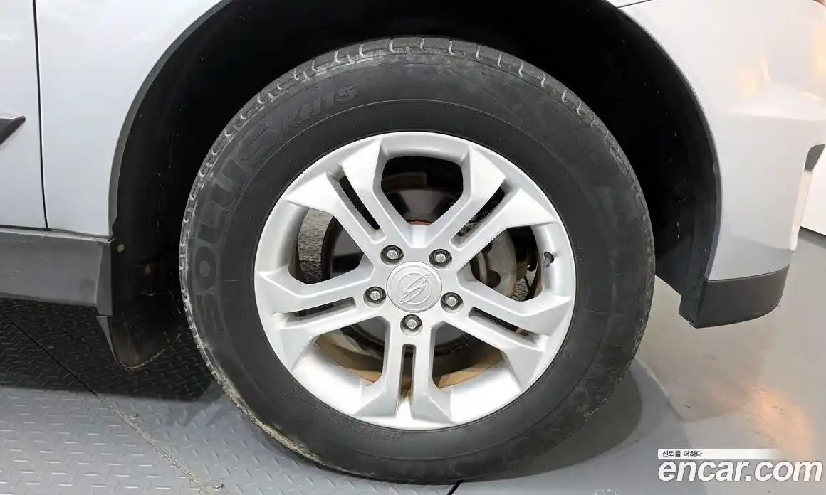 SsangYong Korando 2014 2.0 Механическая в Москве № 539198, фото 5