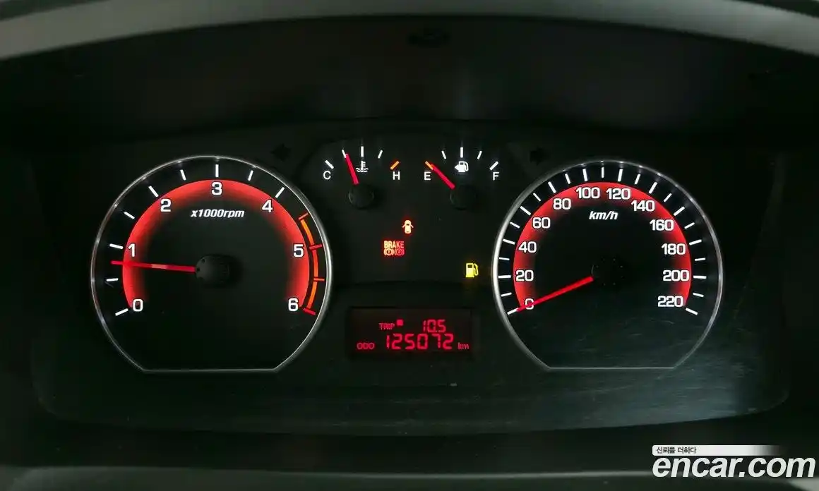 SsangYong Korando 2014 2.0 Механическая в Москве № 539198, фото 8