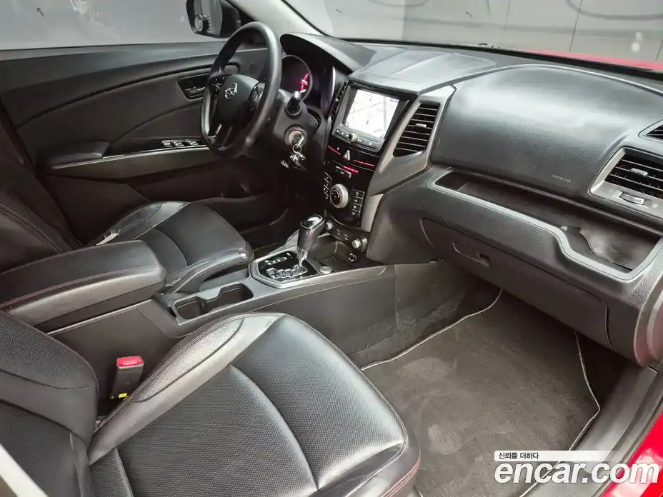 SsangYong TIBOLI 2018 1.6 Автомат в Москве № 539632, фото 15